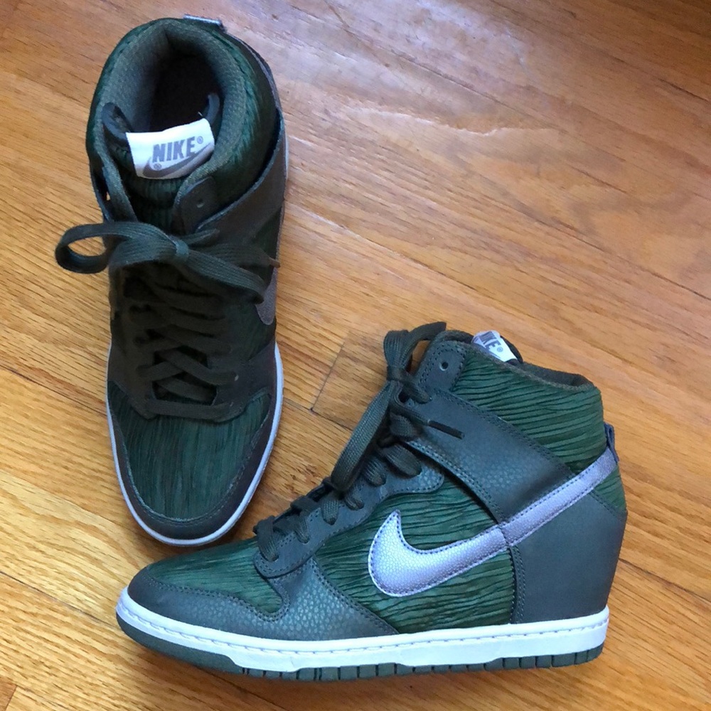 Nike Dunk Sky Hi Shoes